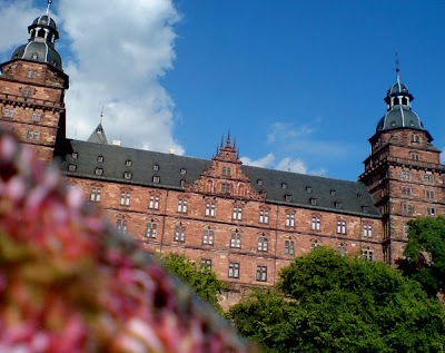 Hohe Belohnung Die Polizei Bittet Um Mithilfe Umweltsunder Gesucht