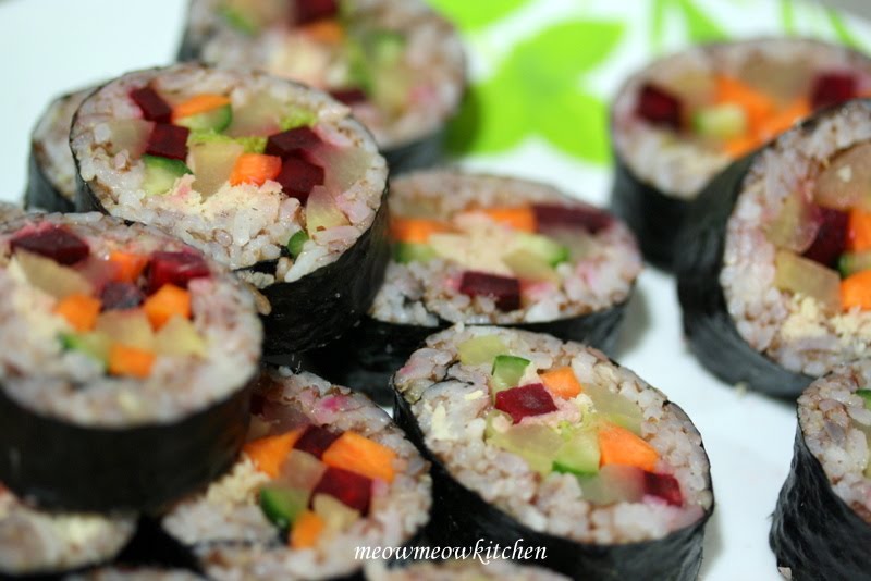 Meow Meow Kitchen Mixed Rice Sushi