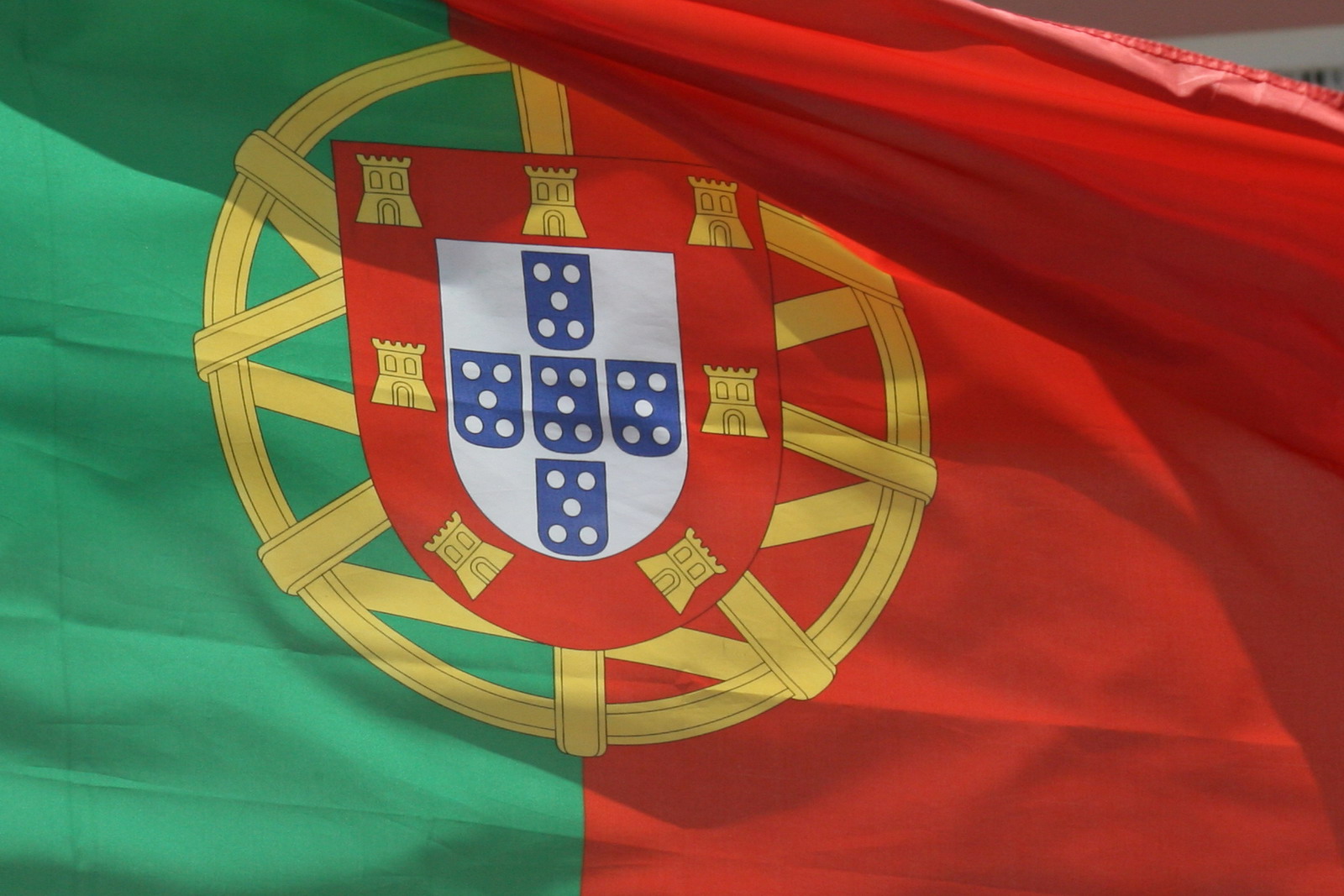 Portugal national team logo. Гимн португалии кратко. Флаг португалии. Флаг португалии 19 век. Portugal the man.