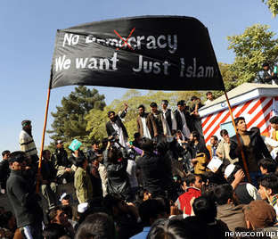 http://3.bp.blogspot.com/_ekXxBjak5g0/SuiJg32xtyI/AAAAAAAAASg/3wi1UGzrOoE/s400/kabulriots9.jpg