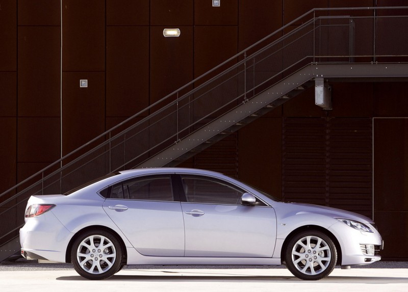 [2008+Mazda+6+Sedan+side.jpg]