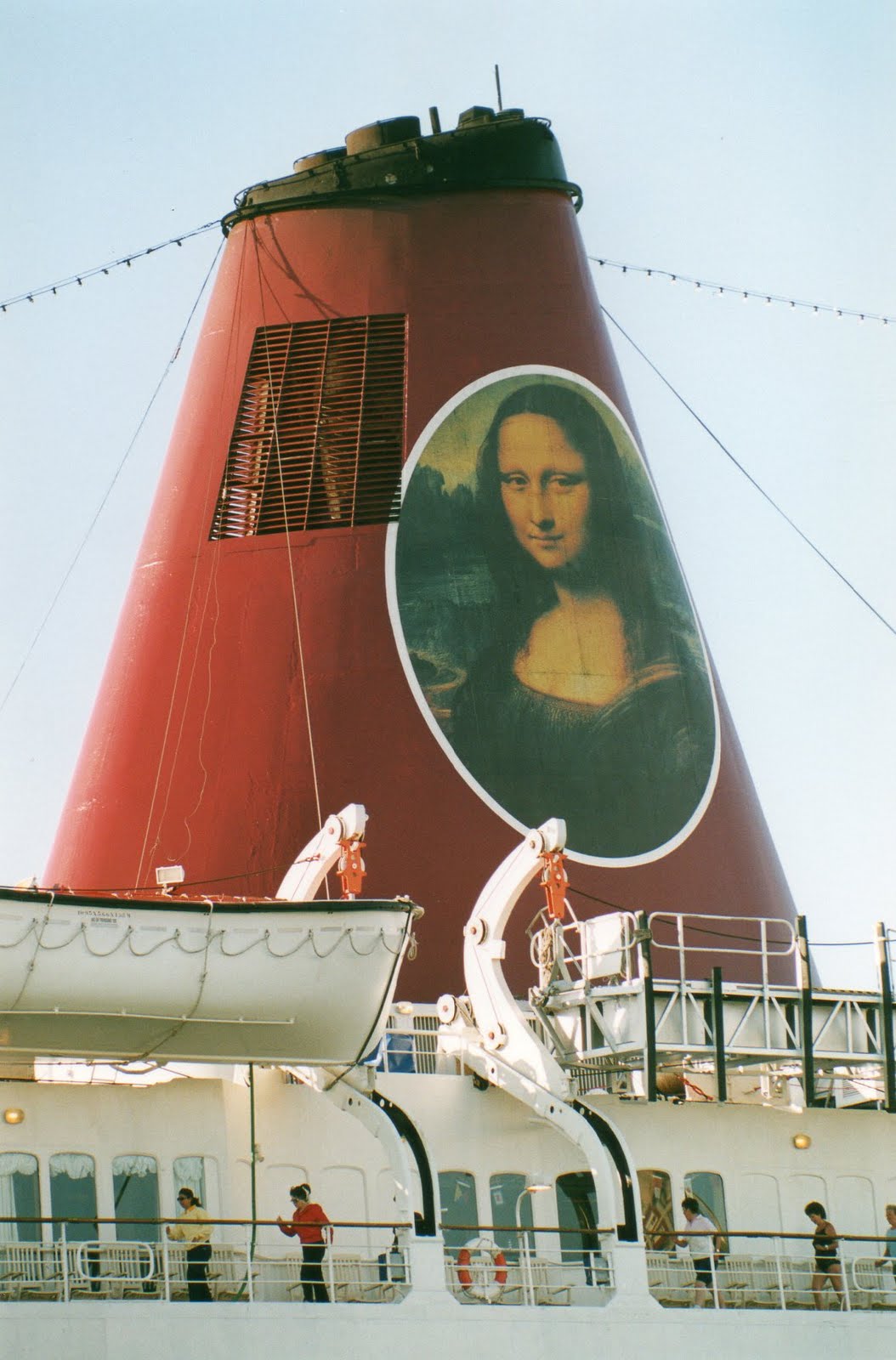 [MONA+LISA+25-5-03.jpg]