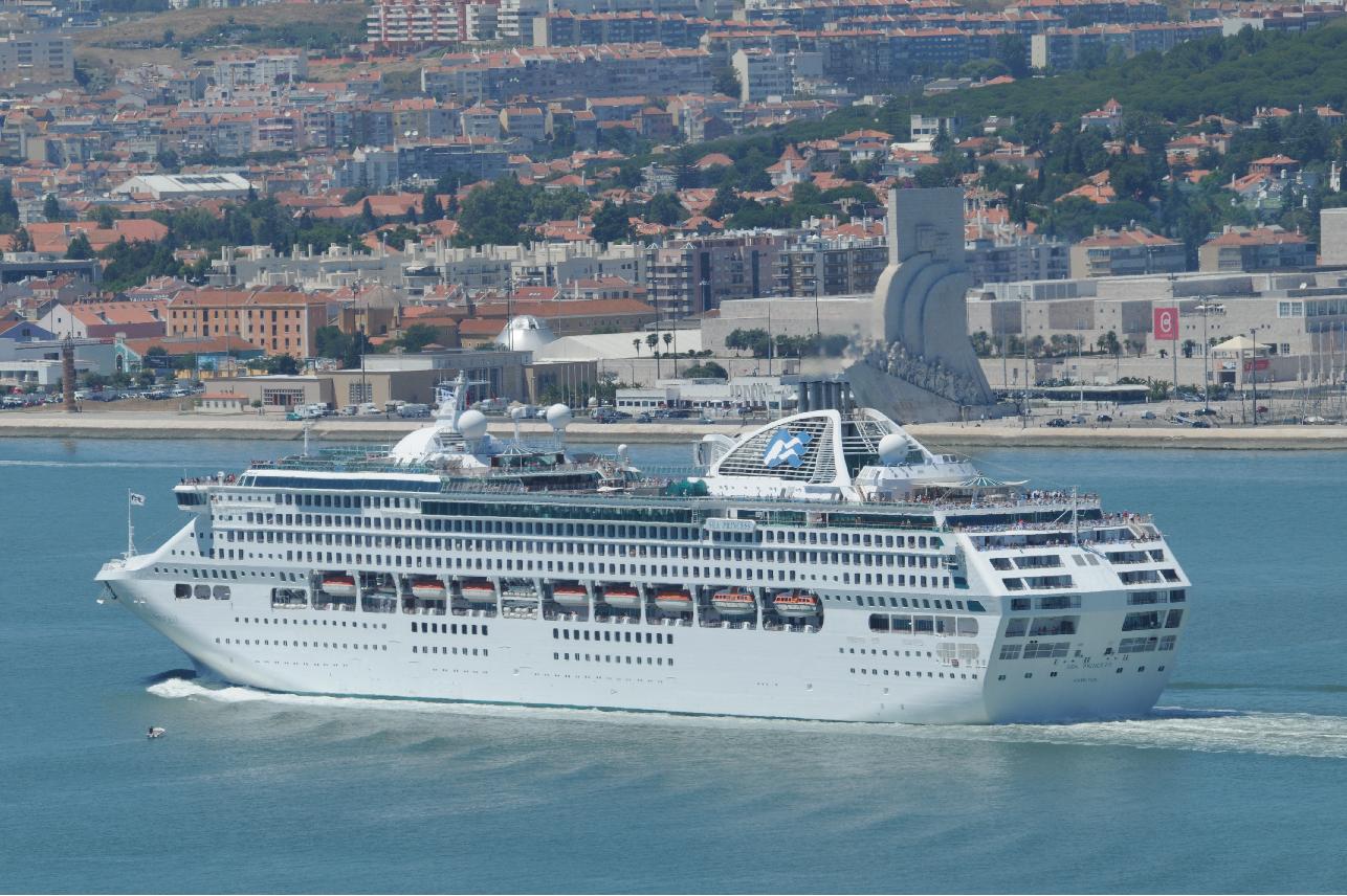 [SEA+PRINCESS+2008-08-05+A.JPG]