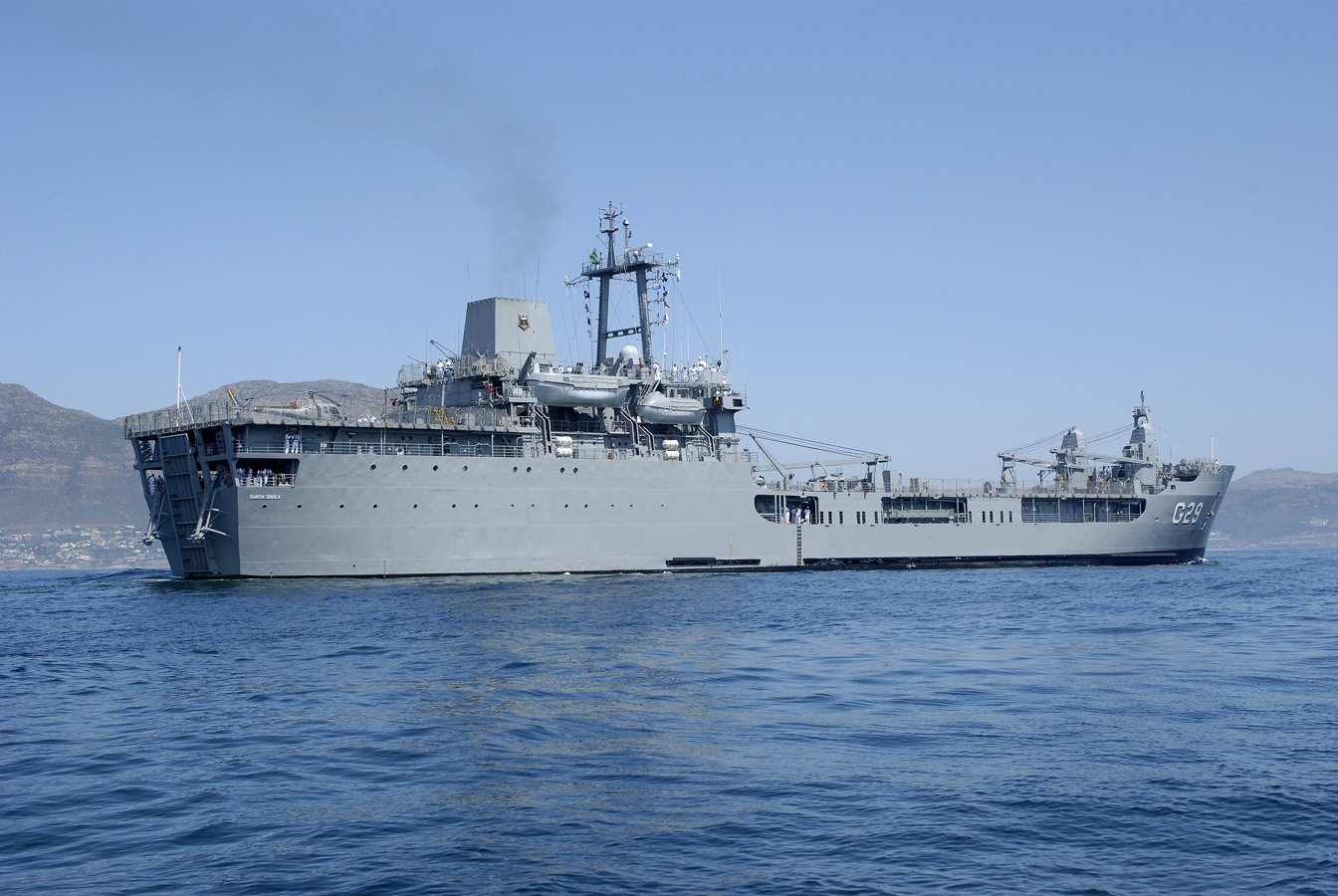 [GARCIA+D'ÁVILA+F+Bay.JPG]