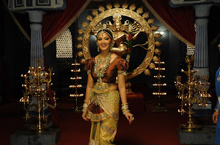 Anushka Photos From Nagavalli Movie