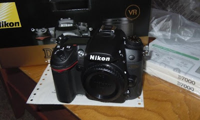 Nikon D7000 DSLR early unboxing