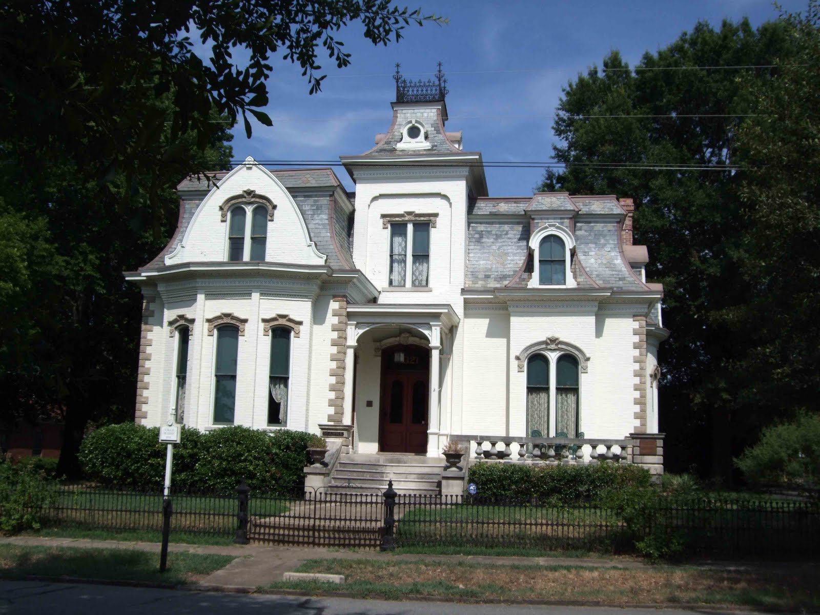 The Arkansan Anglophile: Designing Women: The Arkansas Connection