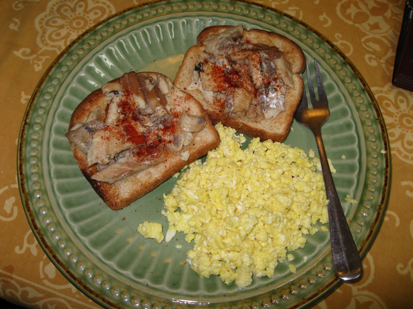 Feasty Geeks Smoke Me a Kipper, I'll Be Back for Breakfast