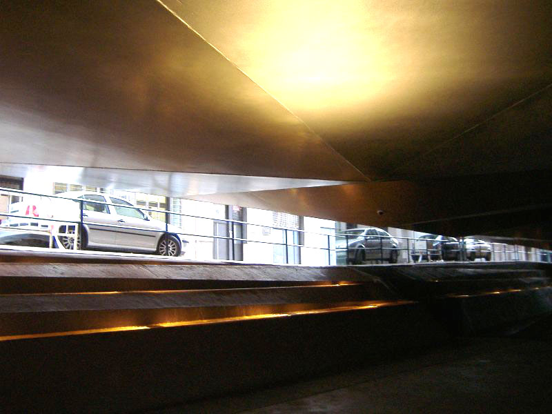 [CaixaForum+025.jpg]