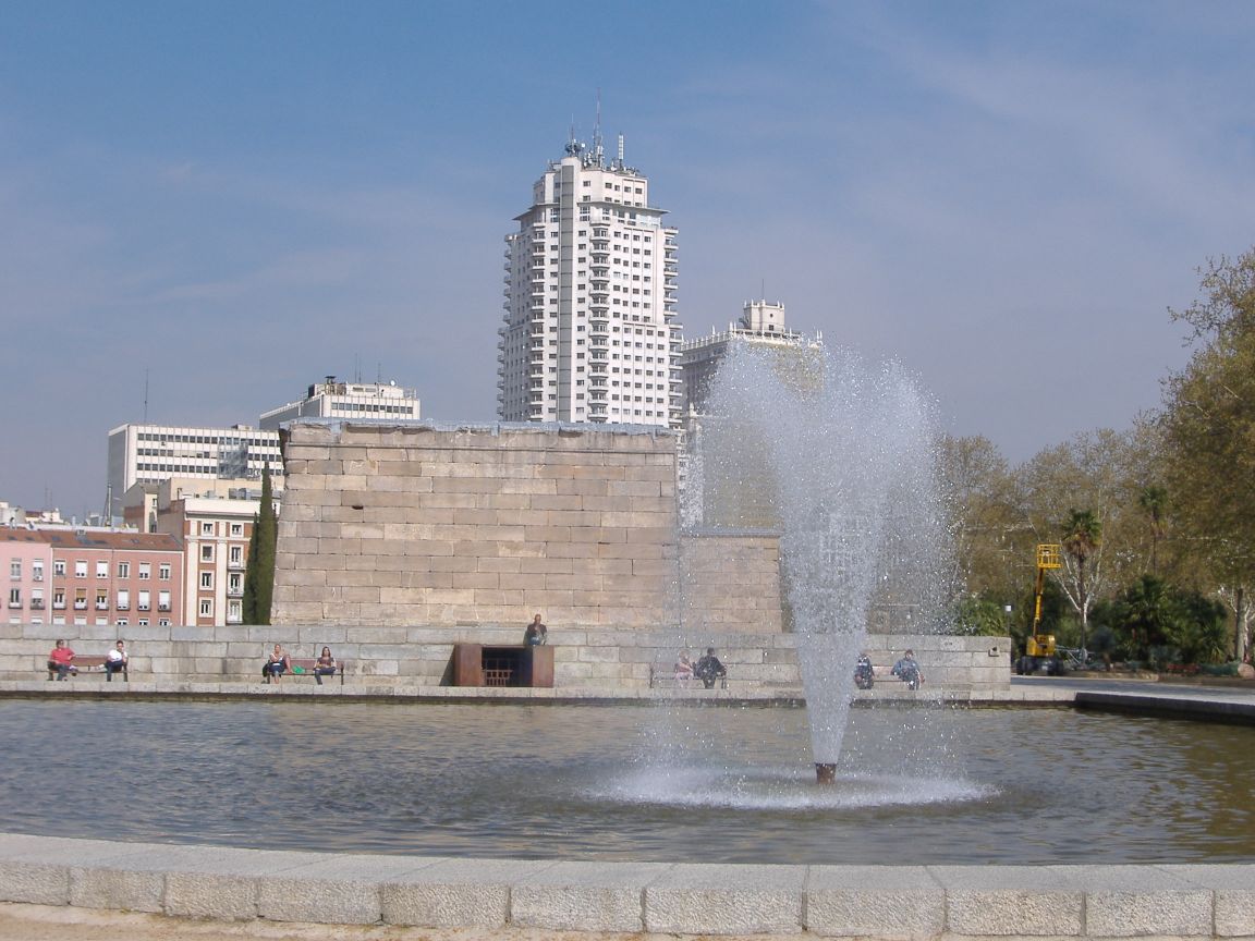 [TemplodeDebod_04.jpg]