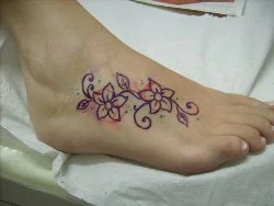 Tatuagens no pé