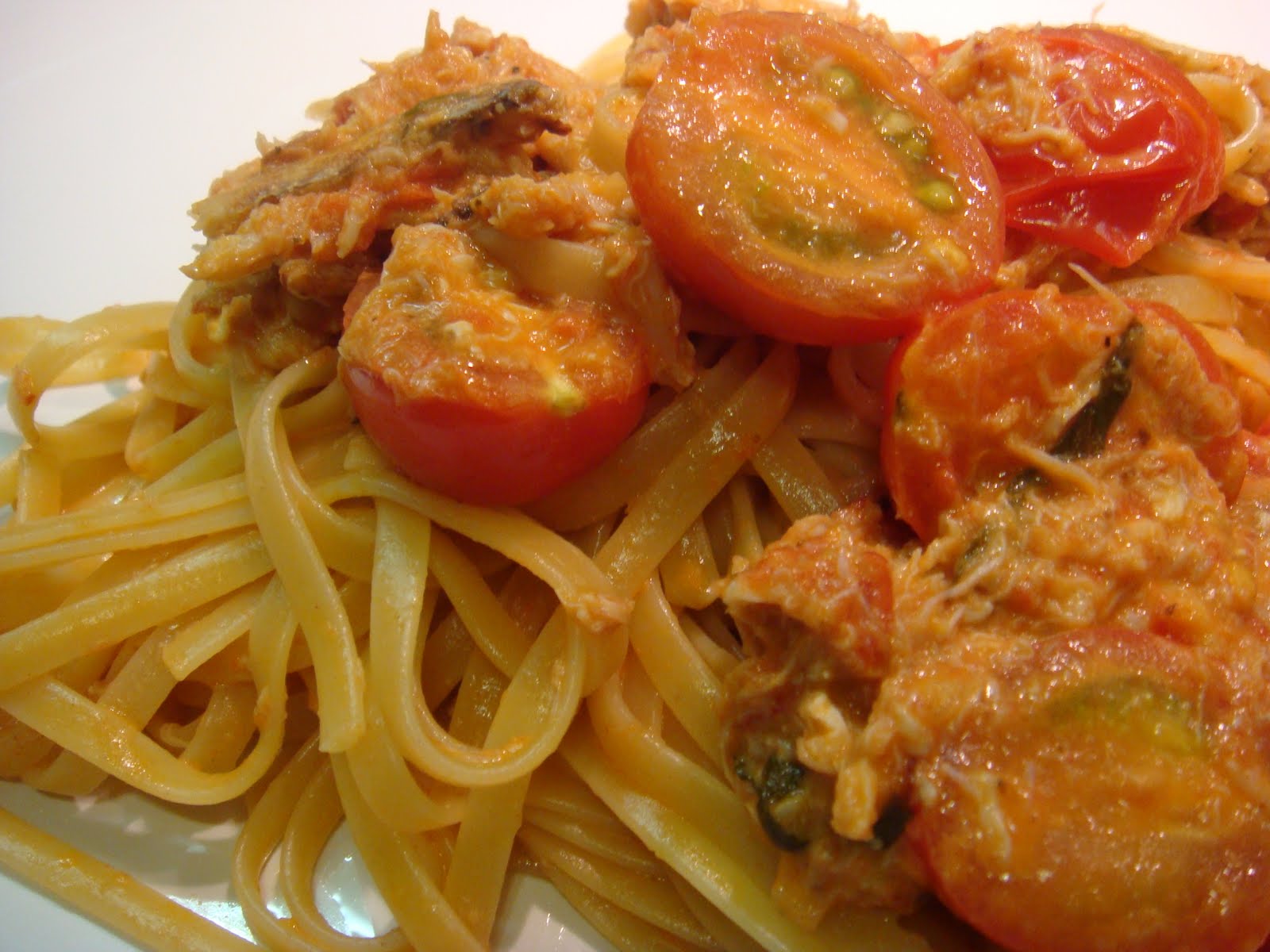 Eat. Love. Live.: Crabmeat Pasta in a Creamy Tomato Sauce