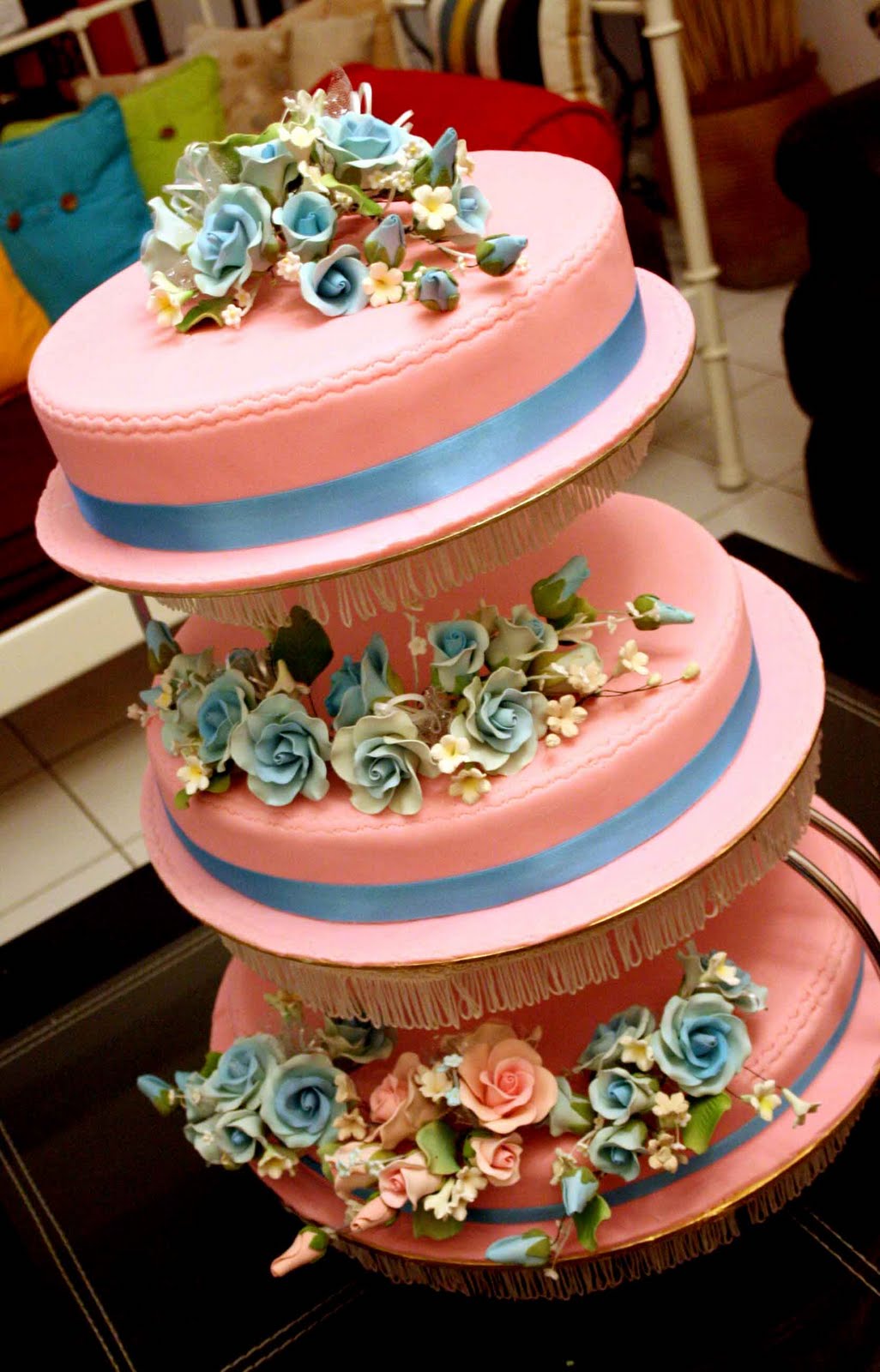 signature cupcakes 3 tier Pink bby Blue Wedding  Cake 