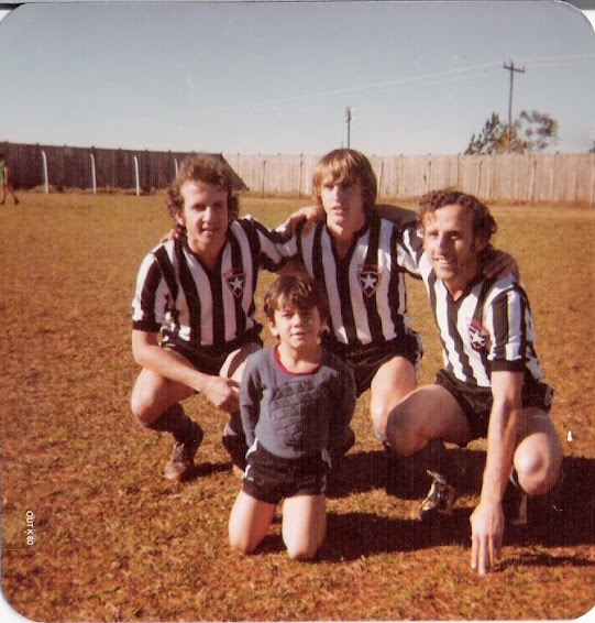 Manos e sobrinho em 1978