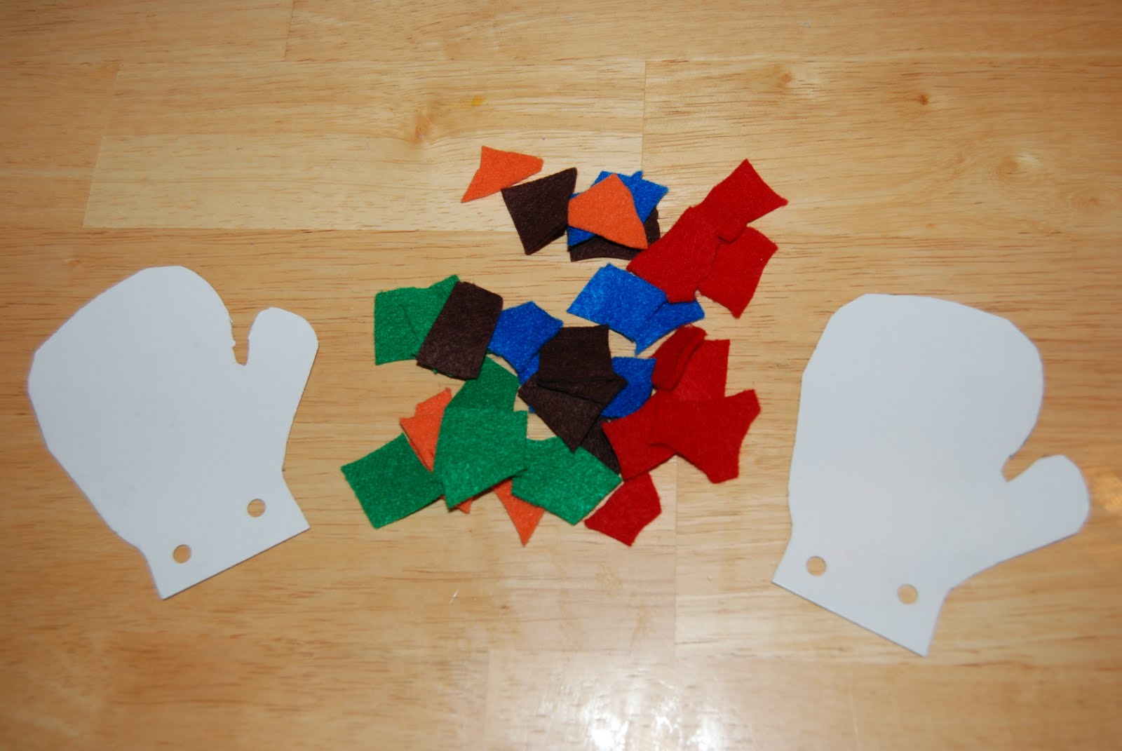 Home with Lindsay Felt Mitten Garland