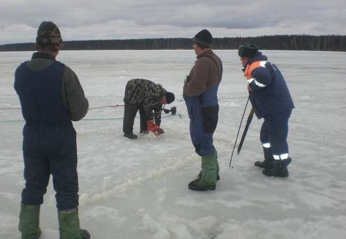 ICE%2BFISHING%2B07.jpg