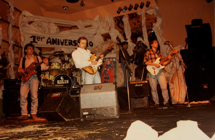 La Escalera de Jacob. Debut en directo. Discoteca Iguazú, I Aniversario Lugo Cultural, 1995: