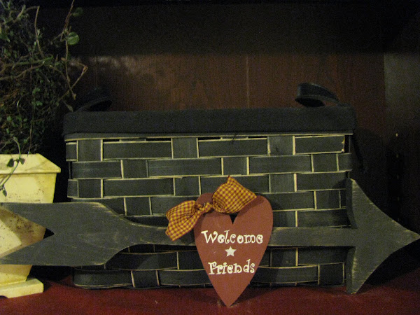 "Welcome Friends" Wall Hanging
