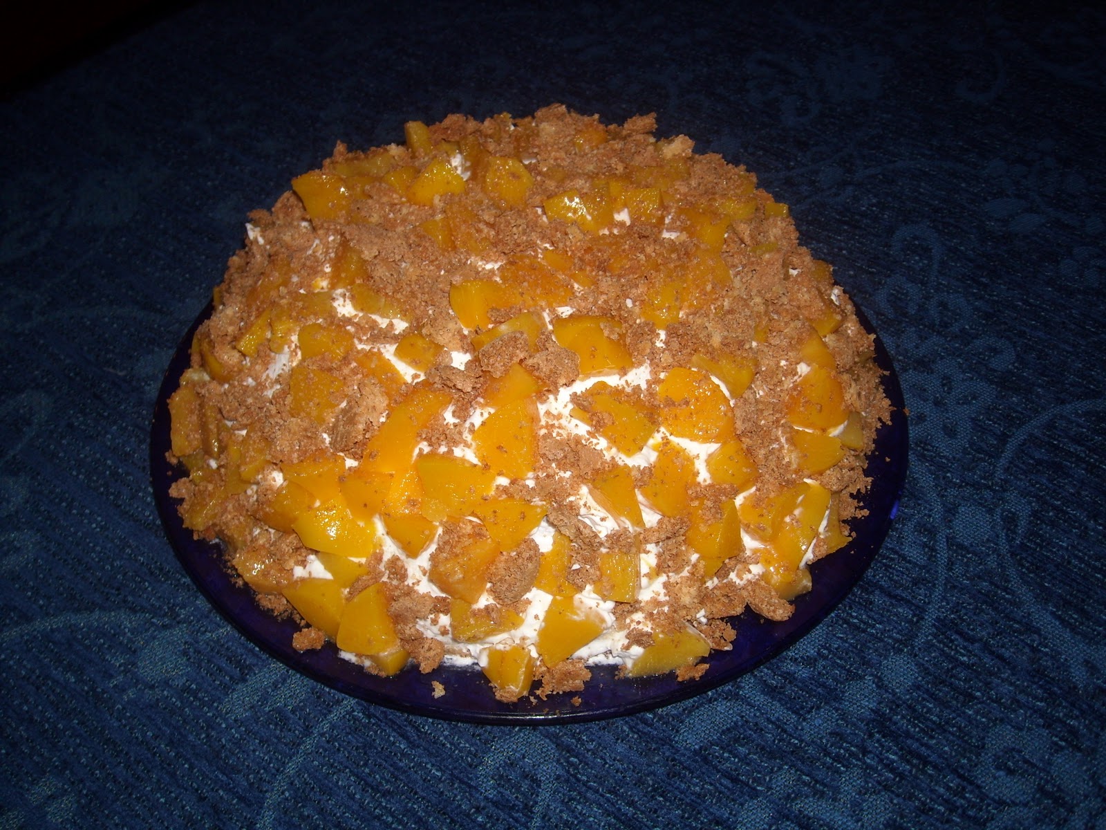 ZUCCOTTO DI PANETTONE CON CREMA, FRUTTA E AMARETTI da Le ricette di ...