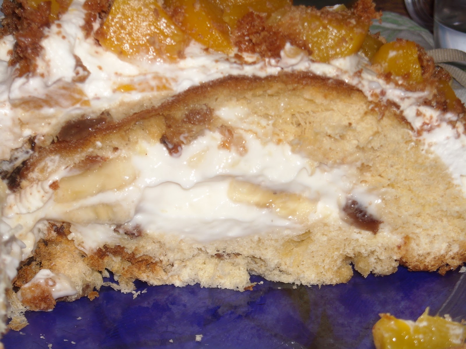 ZUCCOTTO DI PANETTONE CON CREMA, FRUTTA E AMARETTI da Le ricette di ...