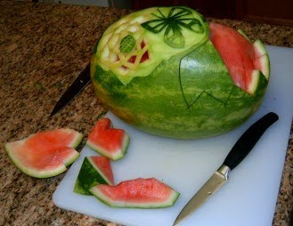 How to carve a watermelon
