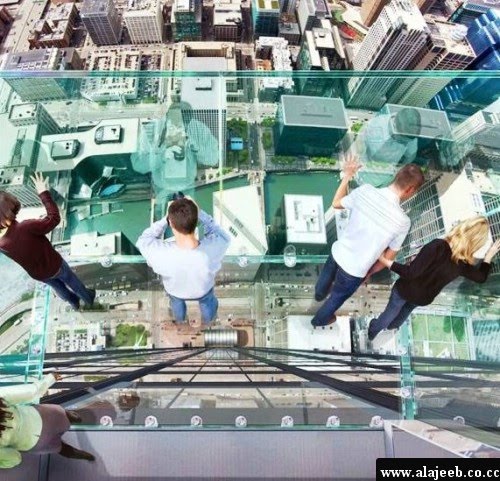 [Glass-Bottom-Balcony-At-103rd-Floor-Of-Sears-Tower-019.jpg]