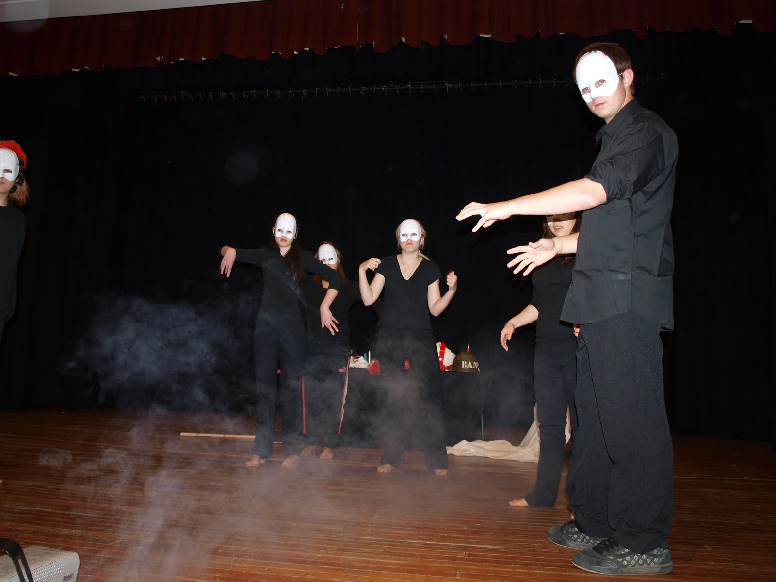 Youth Theatre students from Durbanville show their excellent dramatic