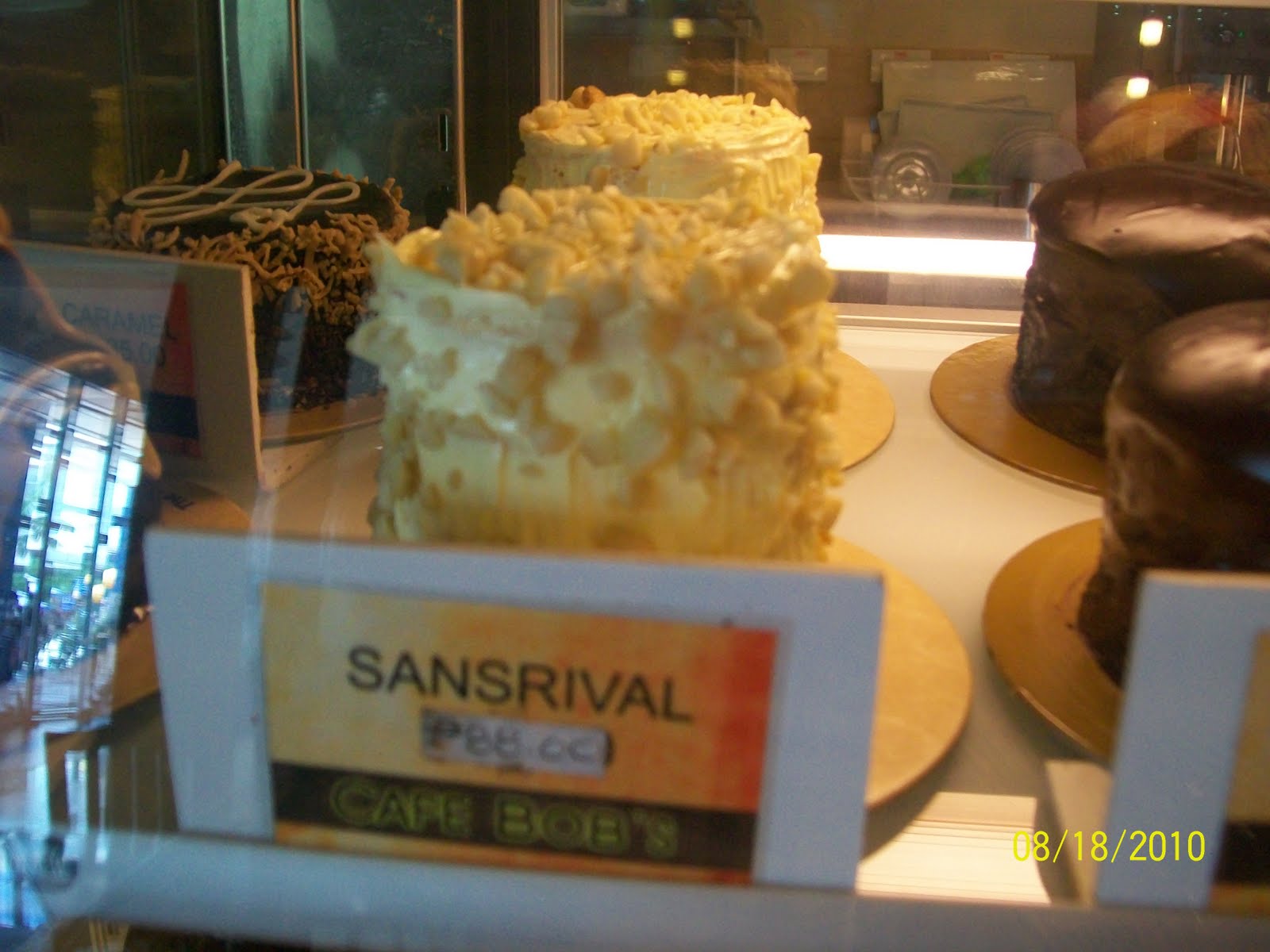 belle7063 cakes and pastries at cafe bob's