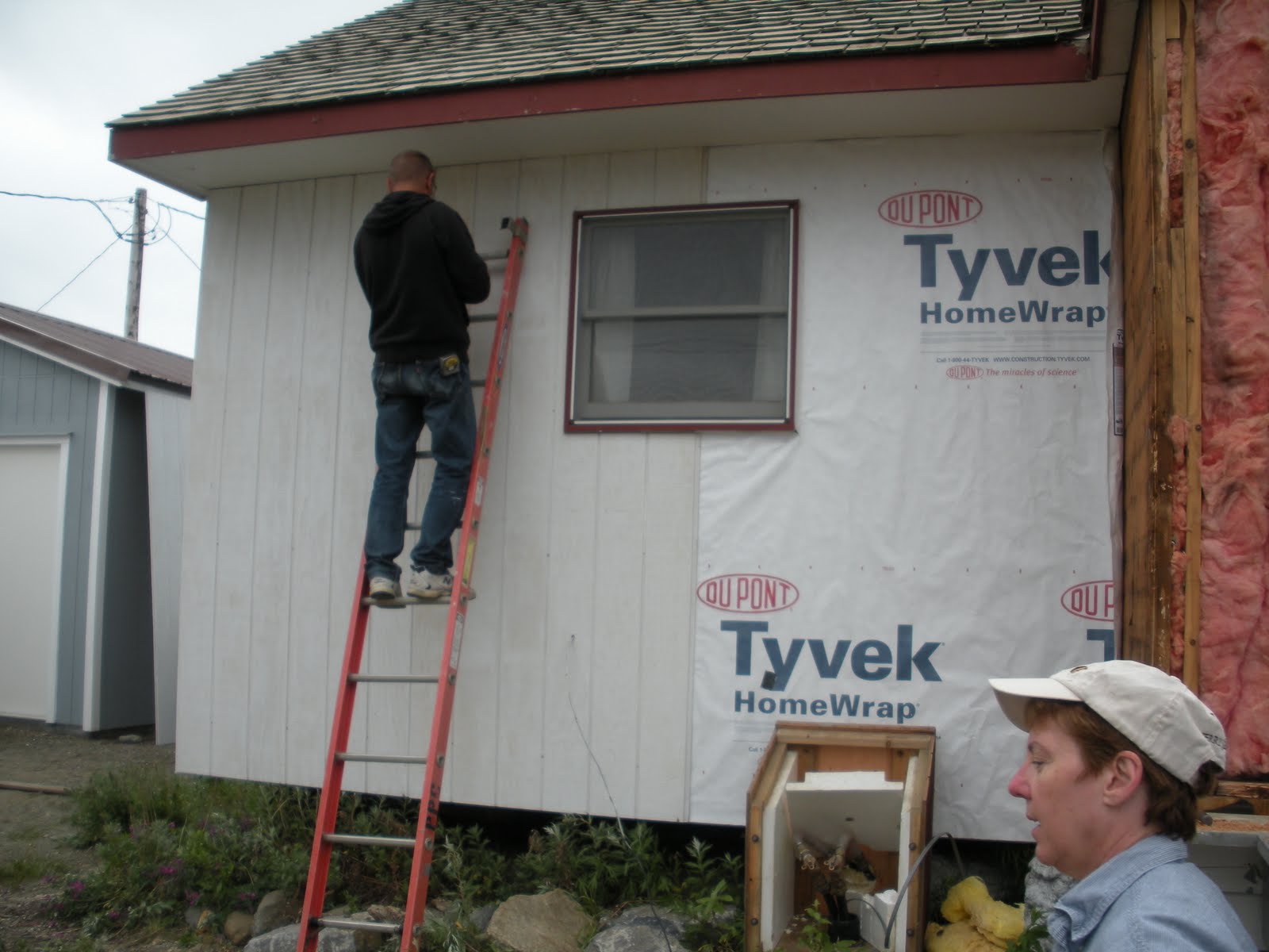 My Mobile Blog Install vapor barrier & new siding