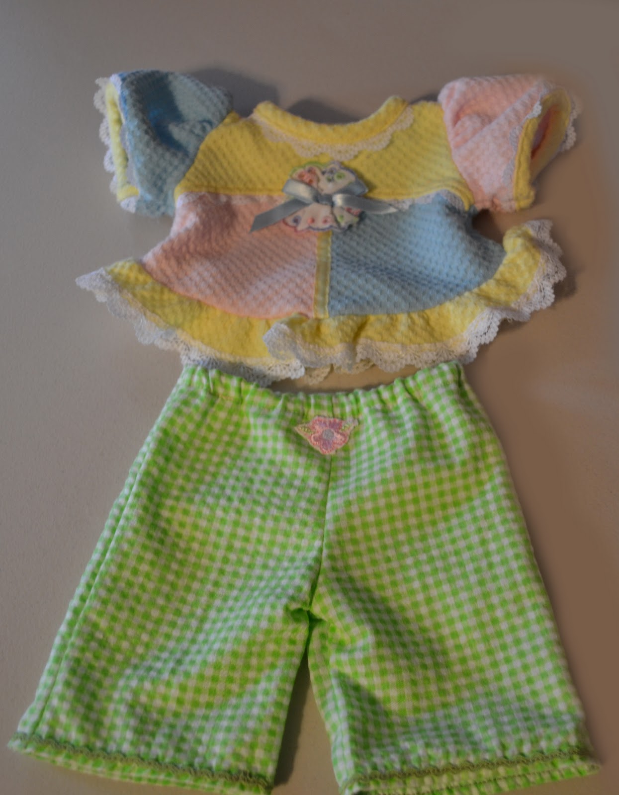Sew in Peace: Ideas to Make Your Own Doll Clothes