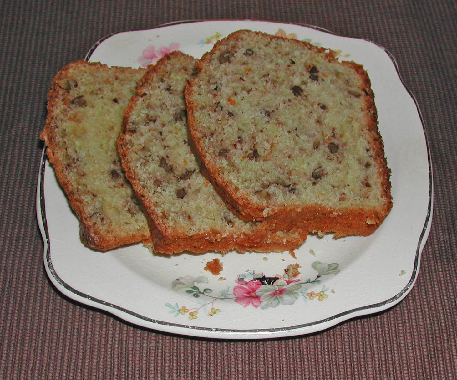 The Iowa Housewife Orange Nut Bread