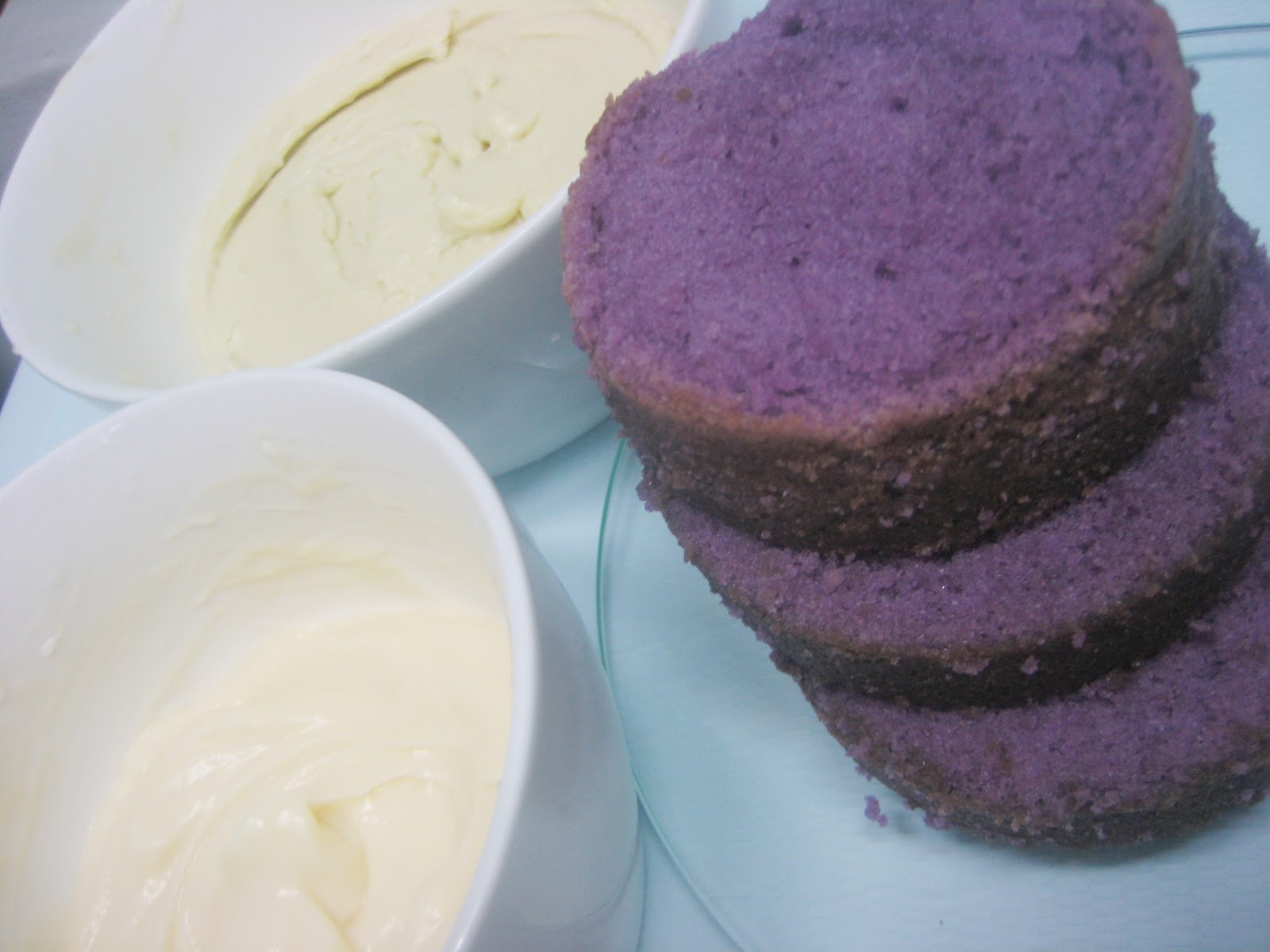 AMBITIOUS BUBBLE Fondant Cake Purple Yam Cake with Coconut Cream Filling