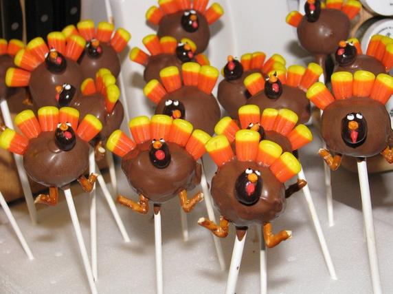 Curious, Funny Photos / Pictures: Thanksgiving Turkey Cakes - 23 Pics