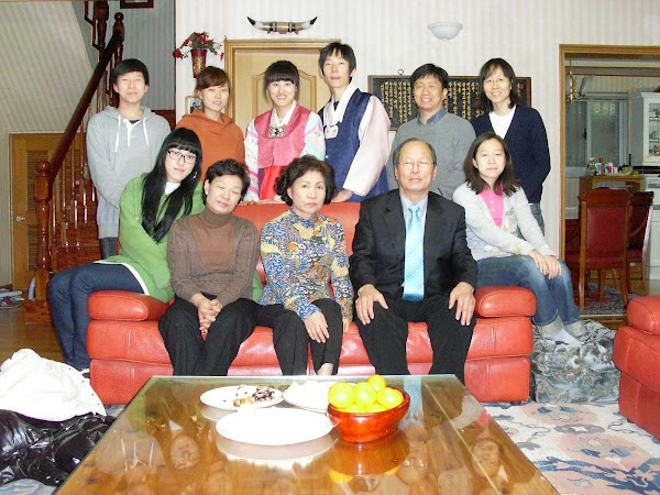 Family reunion at Seollal 2009