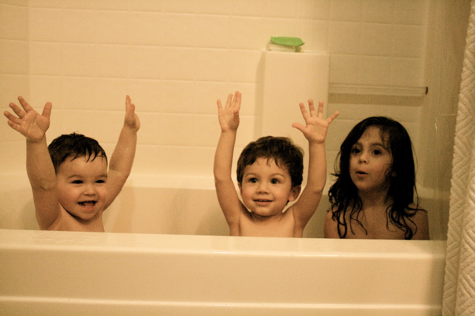 a-year-in-our-life-23-365-a-bubble-bath-playdate