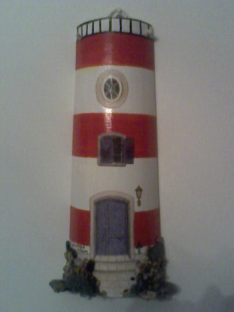 Farol grande em telha