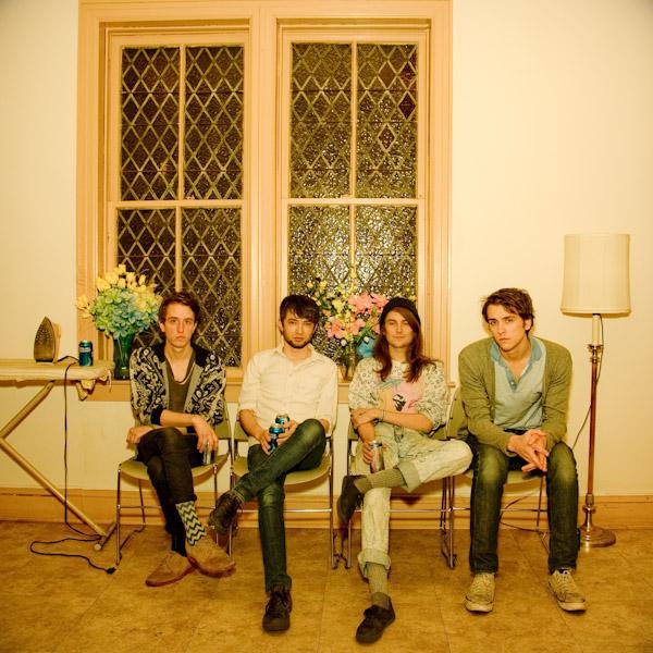 Pop Headwound [mp3] Beach Fossils "Youth"