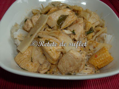 Curry rosu de pui