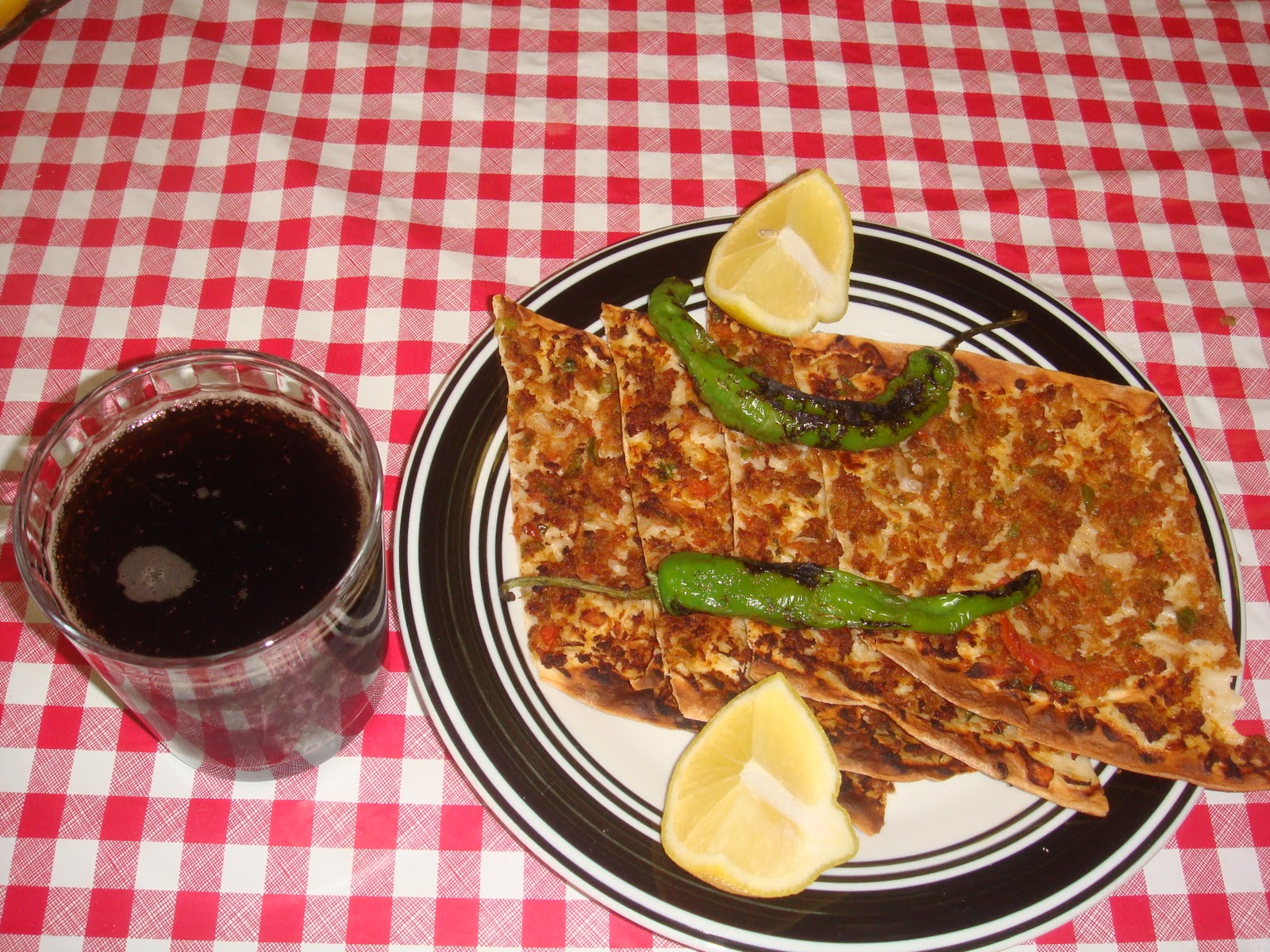 Ben ve Mutfagim Etli Ekmek