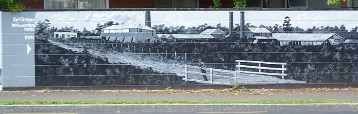 [Ash+St+Mural+07.JPG]