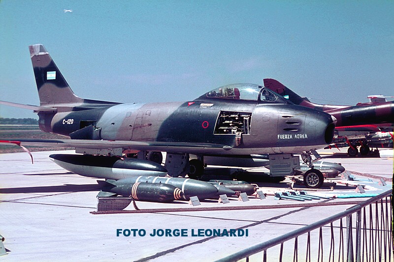 5.N.A.F-86F+Sabre+C-120.jpg