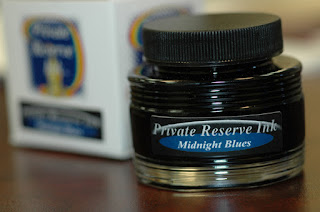 Review : Private Reserve Midnight Blues Fountain Pen Ink