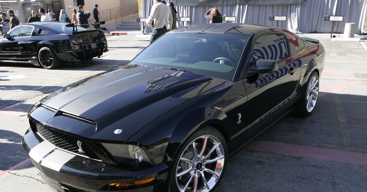 Ford Mustang рыцарь дорог