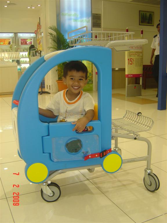 [jj+au2+7feb09+003+(Large).jpg]