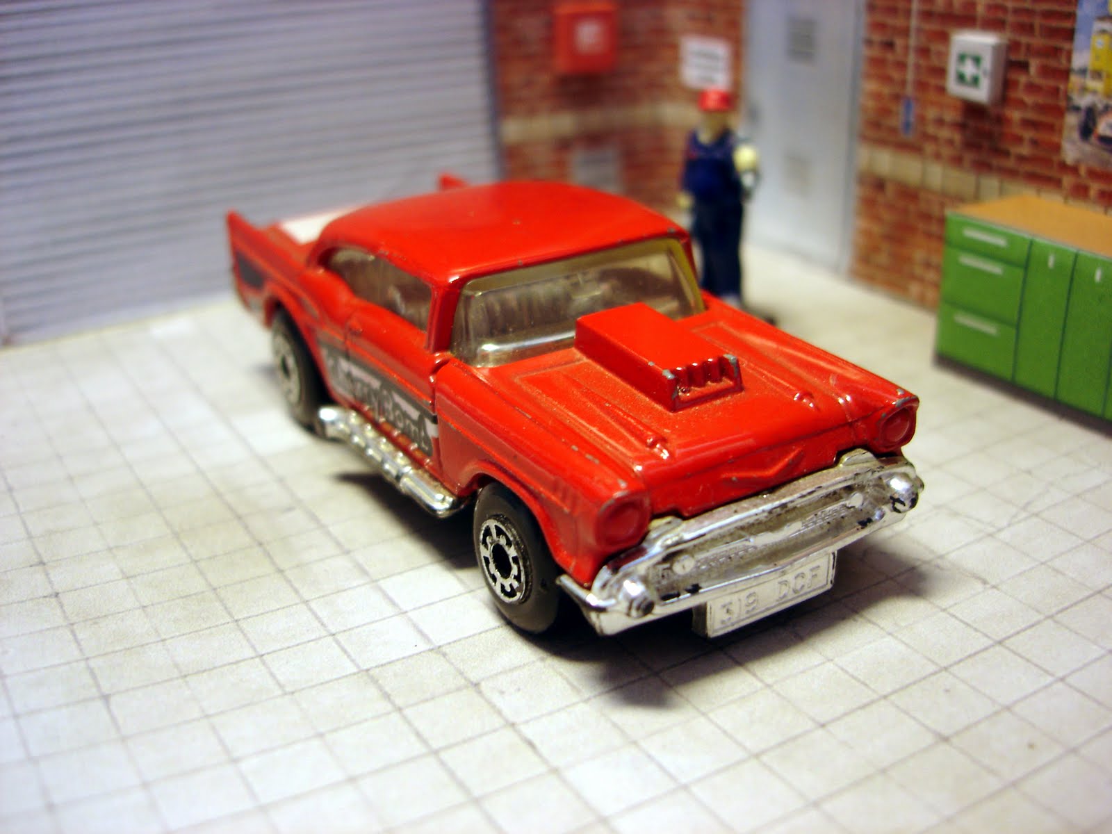 Matchbox Memories Matchbox MB04 '57 Chevy Cherry Bomb