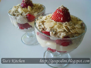 Fulgi de ovaz cu seminte de canepa