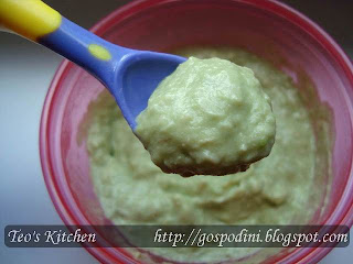 Piure de avocado si pui