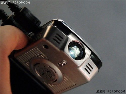 [cking-projector-2.jpg]