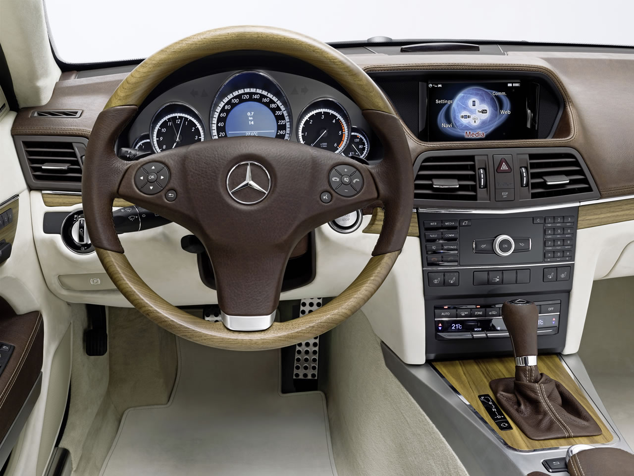[Mercedes-myComand-4.jpg]