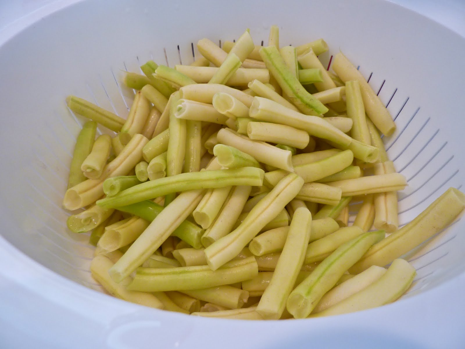 FEAST EVERYDAY Yellow Wax Bean and Cherry Tomato Salad